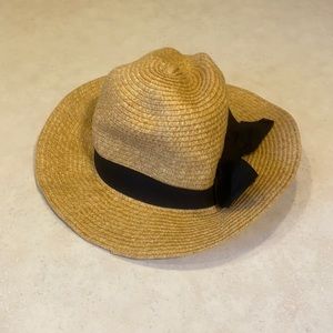 Target straw hat